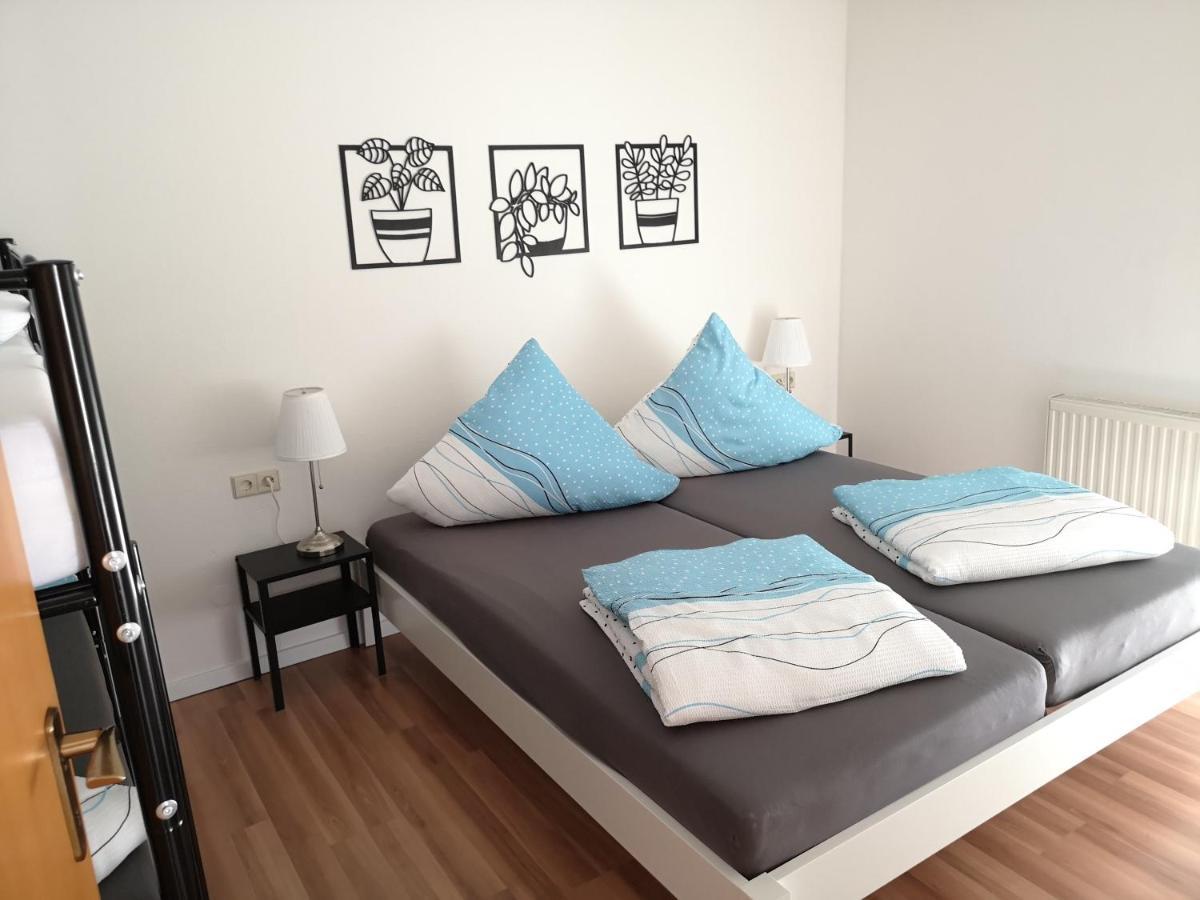 Familienfreundliche Ferienwohnung Mit Wohlfuehlbalkon Und Kostenlosem Parkplatz Nahe Messe Und Bodensee Meckenbeuren Kültér fotó