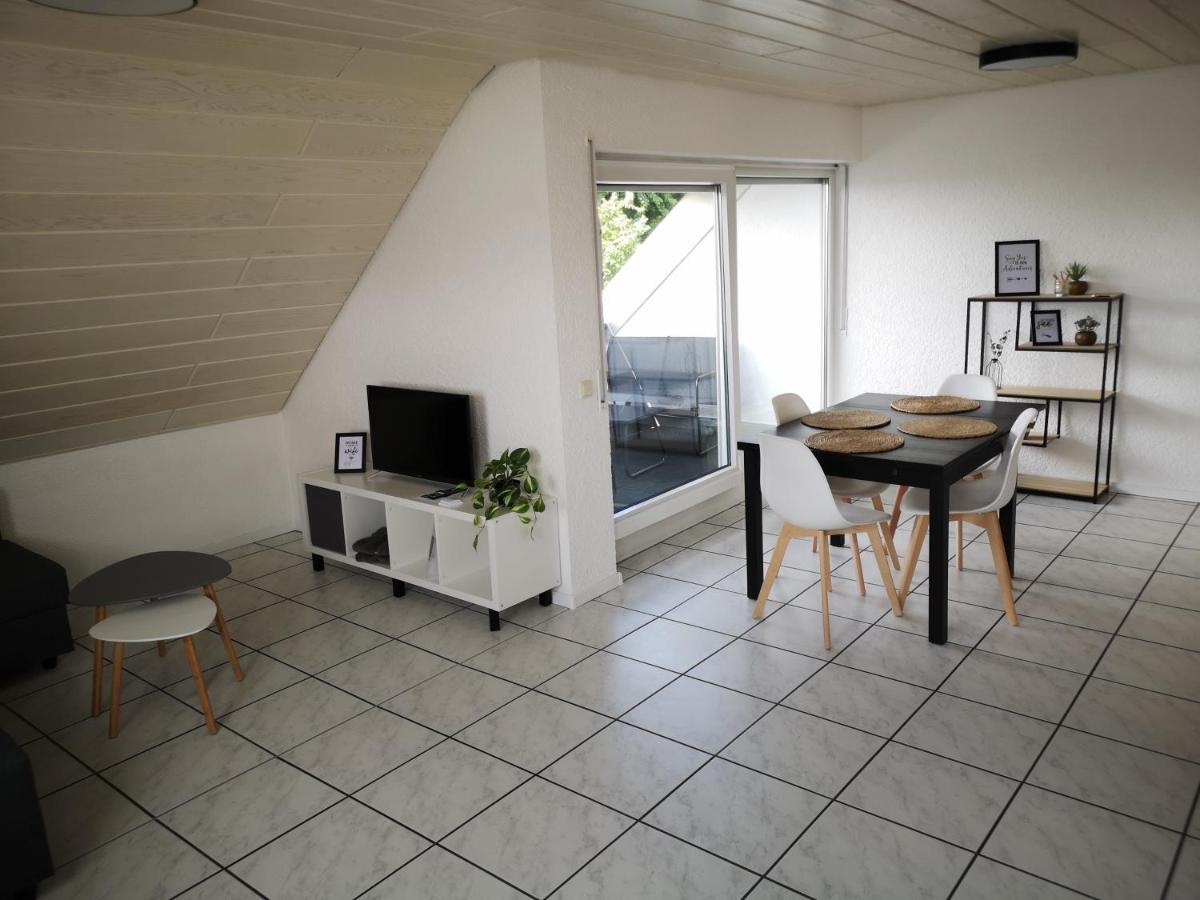 Familienfreundliche Ferienwohnung Mit Wohlfuehlbalkon Und Kostenlosem Parkplatz Nahe Messe Und Bodensee Meckenbeuren Kültér fotó
