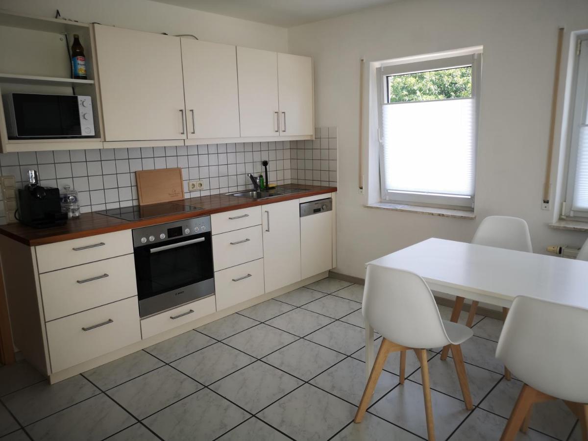Familienfreundliche Ferienwohnung Mit Wohlfuehlbalkon Und Kostenlosem Parkplatz Nahe Messe Und Bodensee Meckenbeuren Kültér fotó