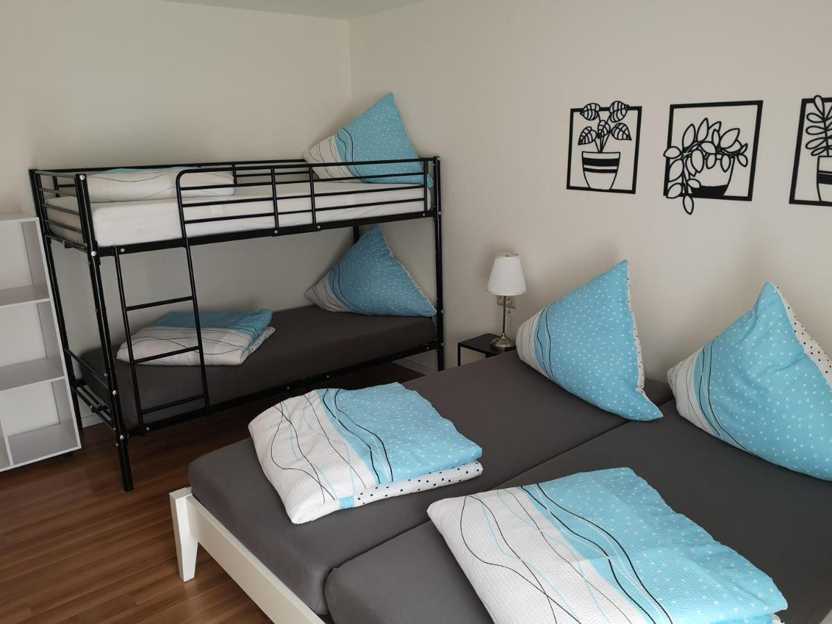 Familienfreundliche Ferienwohnung Mit Wohlfuehlbalkon Und Kostenlosem Parkplatz Nahe Messe Und Bodensee Meckenbeuren Kültér fotó