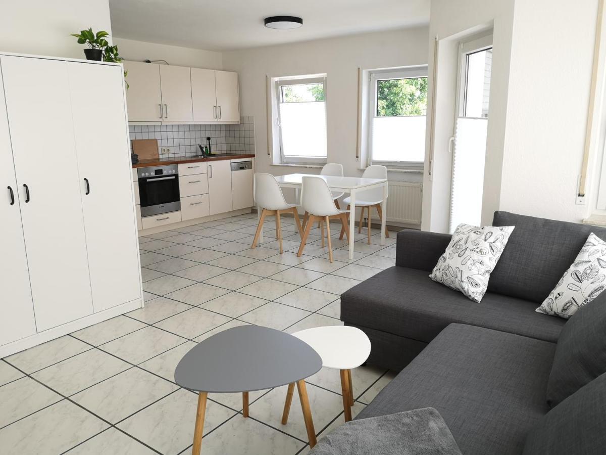 Familienfreundliche Ferienwohnung Mit Wohlfuehlbalkon Und Kostenlosem Parkplatz Nahe Messe Und Bodensee Meckenbeuren Kültér fotó